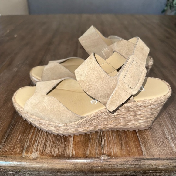 Pedro Garcia Tan Wedge Espadrilles Women’s 38 SIMPLE ‘SNEAKER’ SANDAL Tan Suede - Picture 2 of 8